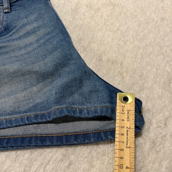 BDG Denim Urban Outfitters Womens Blue Mid Rise Jean Shorts 100% Cotton Size W35 - Picture 10 of 10